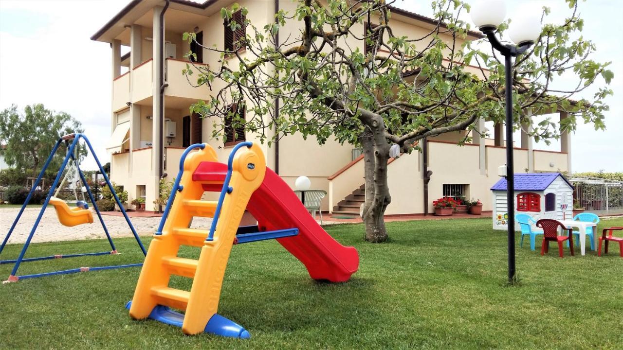 I Papaveri Apartments San Vincenzo Kültér fotó